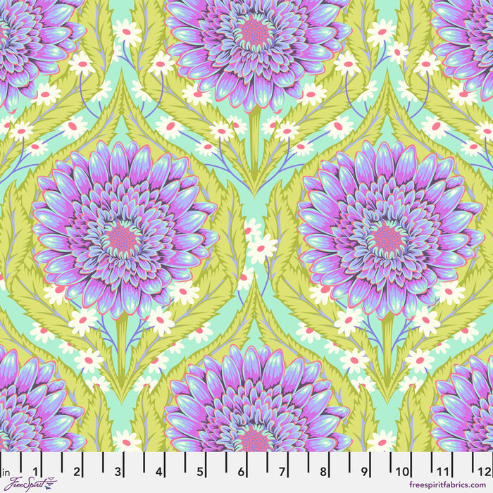 Untamed by Tula Pink fabric Daisy and Confused Nova