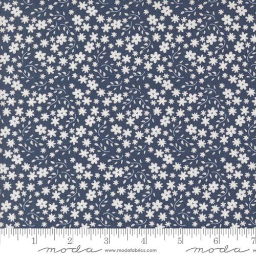 Raspberry Summer Blueberry 37693 20 fabric